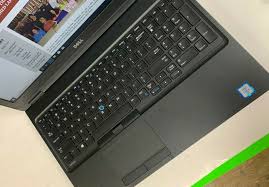 Dell latitude 5580 Core i7-7600u laptop